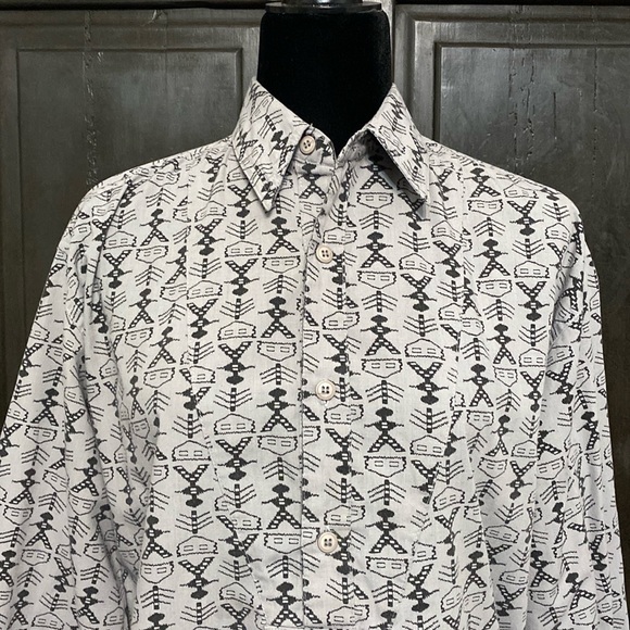 Gabrielle vintage stickman oversized gray blouse. Size Small but fits medium - Picture 4 of 8